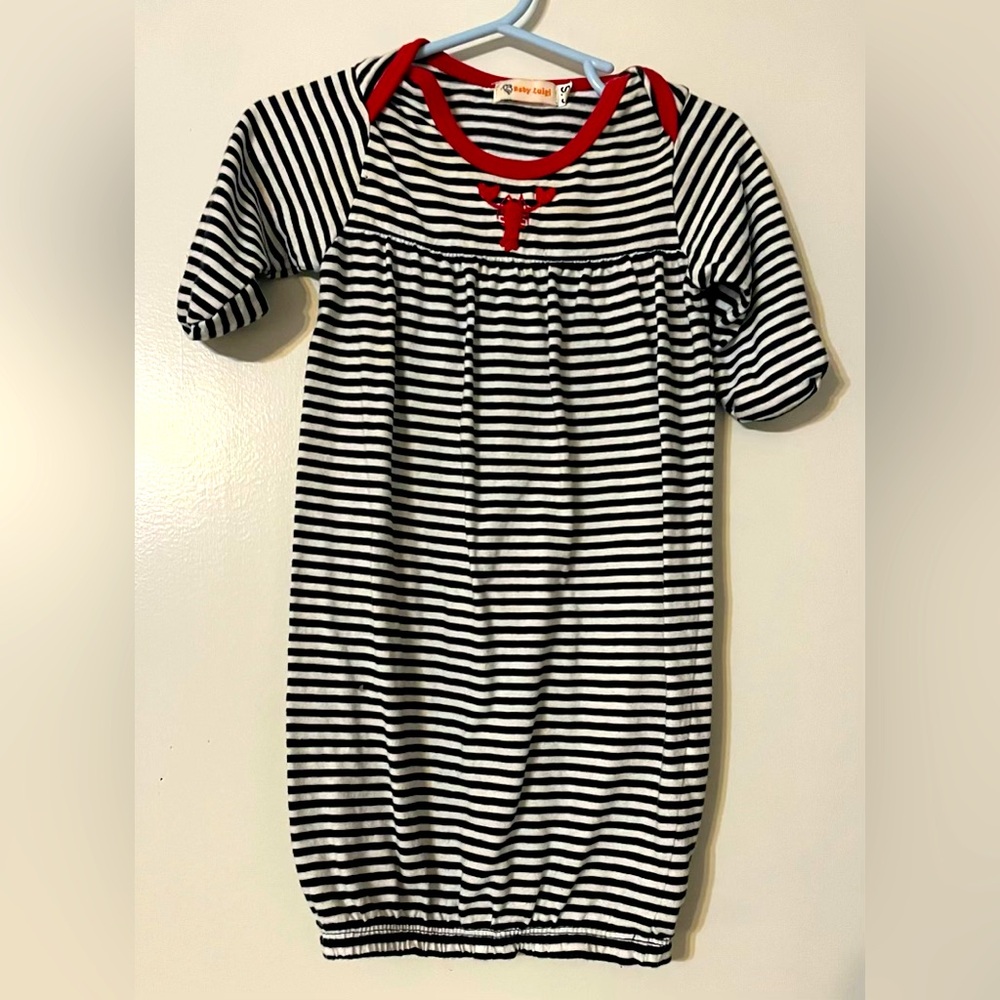 Baby Luigi Embroidered Crawfish
Striped Sack Gown Size 0-3 Months
Long Sleeve
